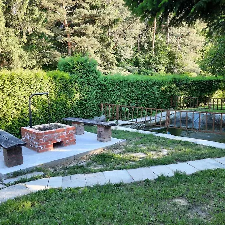 Vadasa Nyaralohaz Apartamento *